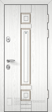 Фото «Белая дверь №5» в Коломне